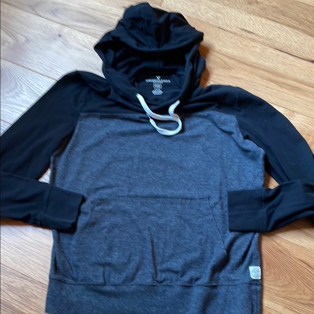 Men's Black and Gray Hoodie by American Eagle Outfitters